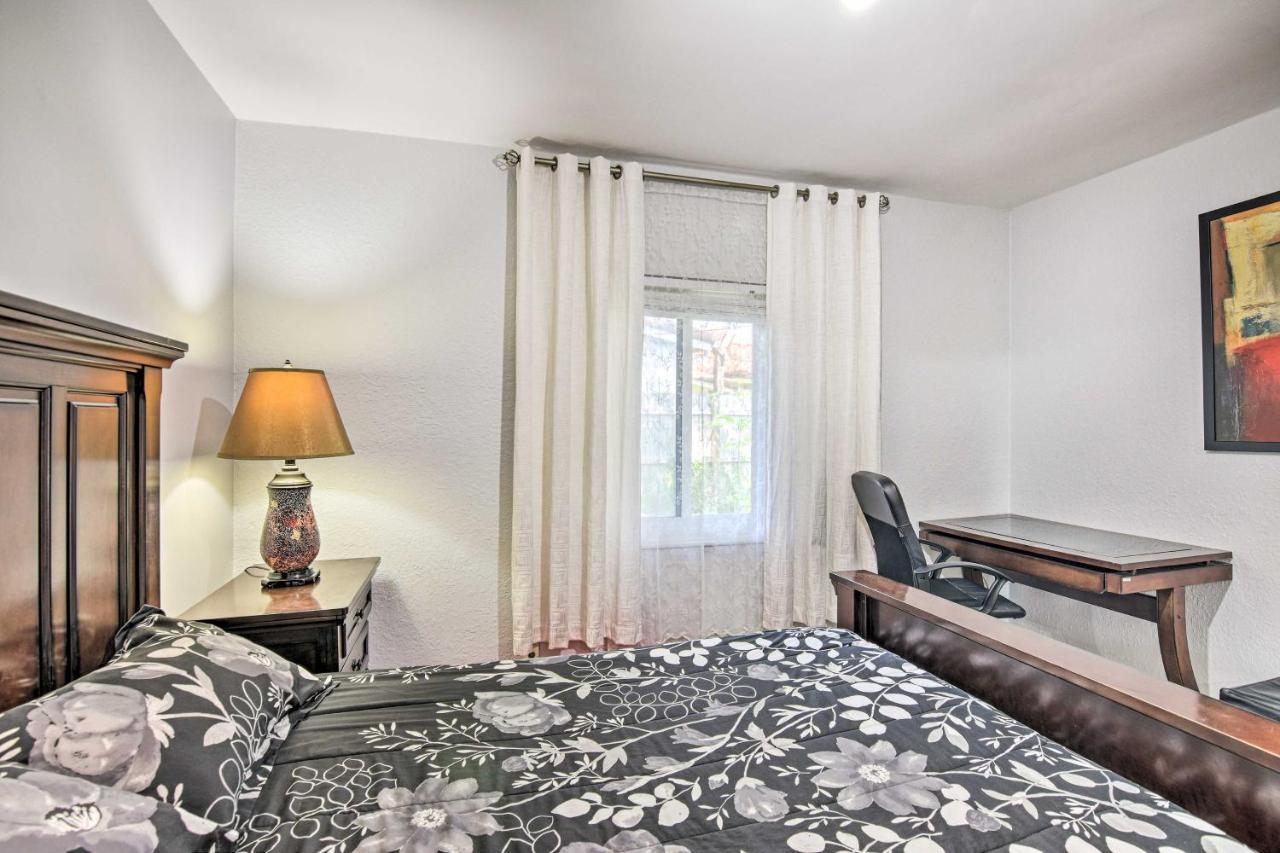 Shady And Eclectic Fort Lauderdale Dwelling With Yard! المظهر الخارجي الصورة